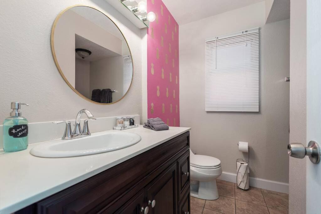 The Pink Cactus - Desert Retreat - Luxe Pool, Golf & Game Room Indio Exterior foto