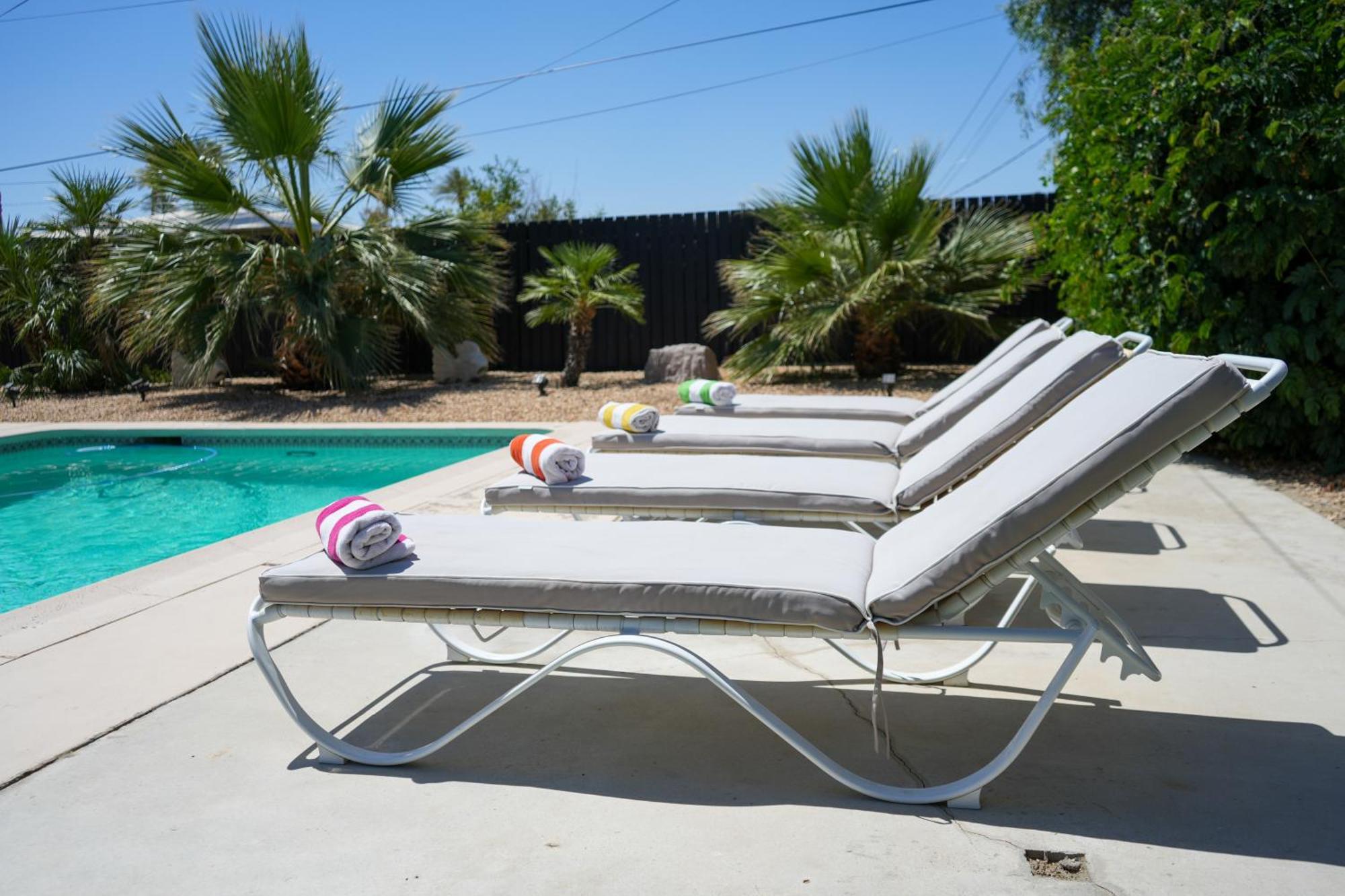 The Pink Cactus - Desert Retreat - Luxe Pool, Golf & Game Room Indio Exterior foto